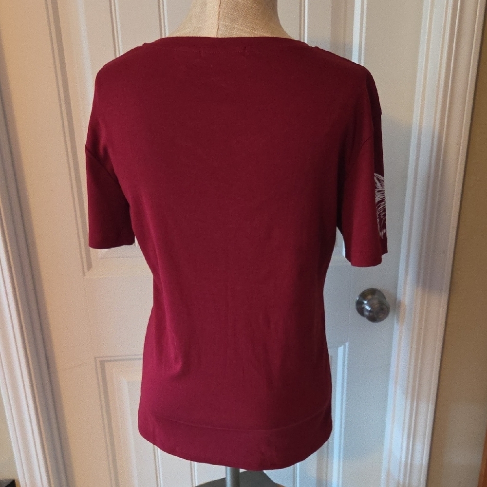 Dark Red Wolf Shirt - Picture 2 of 7